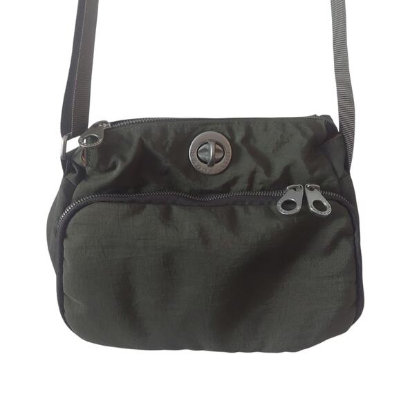 Baggallini Crossbody Bag Travel Purse - Lots of Pockets! - Picture 1 of 9
